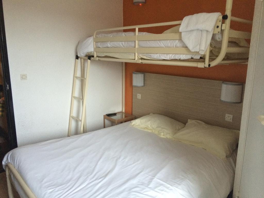 Fasthotel Montereau - Esmans Quarto foto